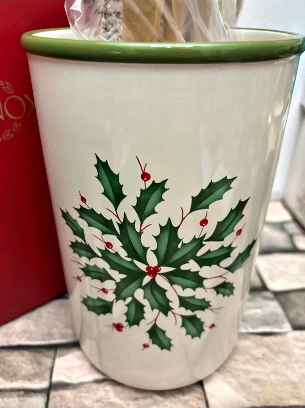 Lenox Holiday Utensil Crock with Wooden Servers White & Green NWT